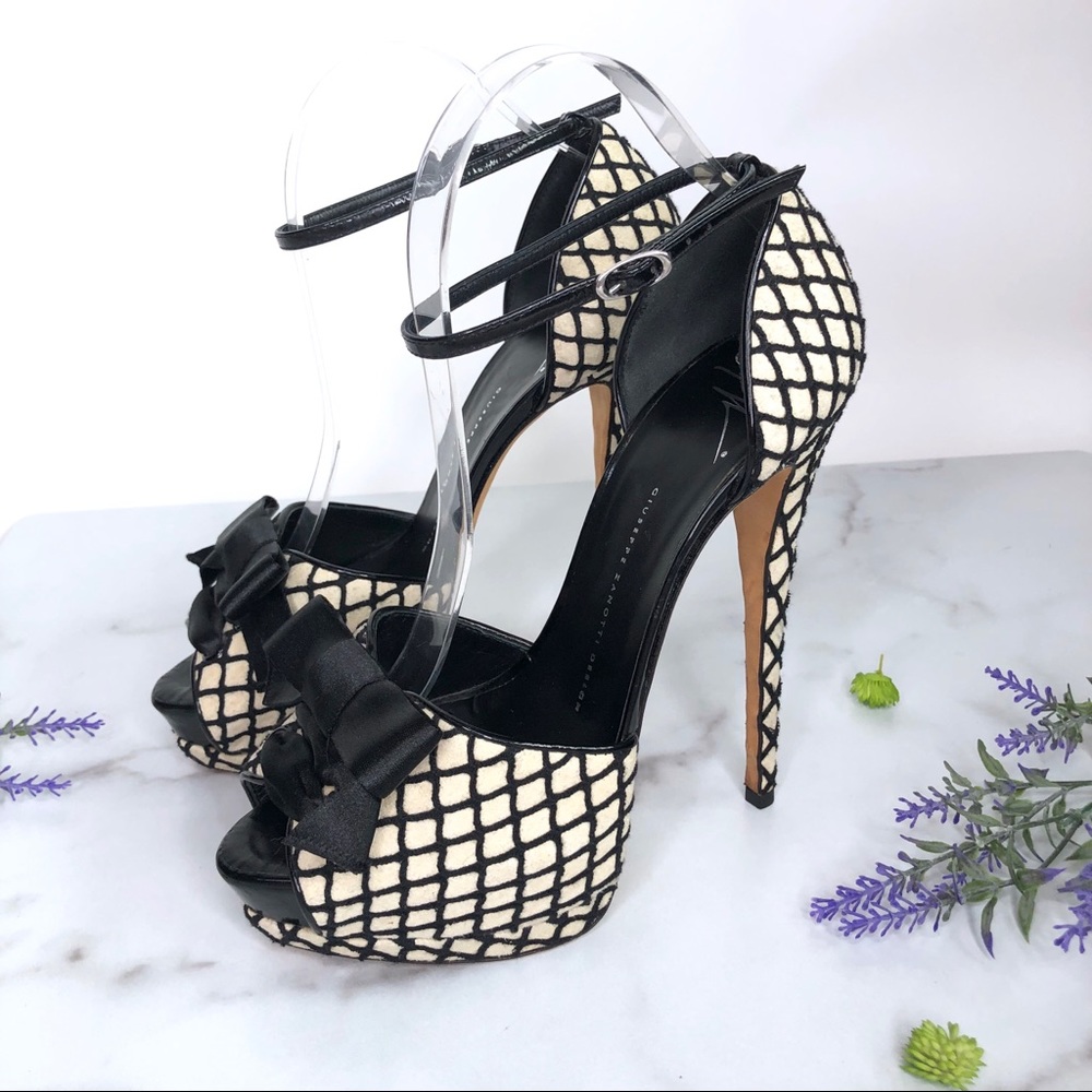 Giuseppe Zanotti Alicia Peep Toe Heels, Size 39 - Picture 3 of 8